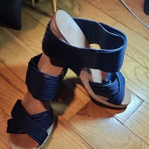 UGG Women's Navy Wedge Sandals LEATHER w/ studds